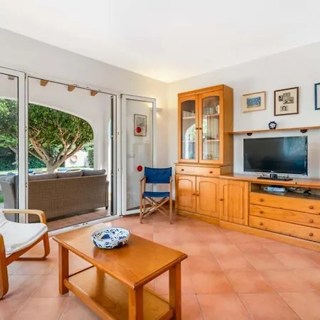 Flores Calan Blanes Holiday home Cala'N Blanes (Menorca)
